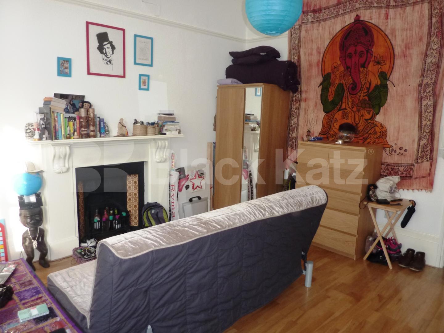 			NEW INSTRUCTION!, Studio Apartment, 1 bath, 1 reception Studio			 Carleton Road, TUFNELL PARK